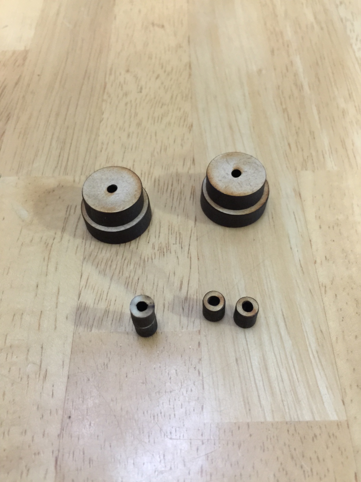 2-layer feet and standoffs for the center of the case