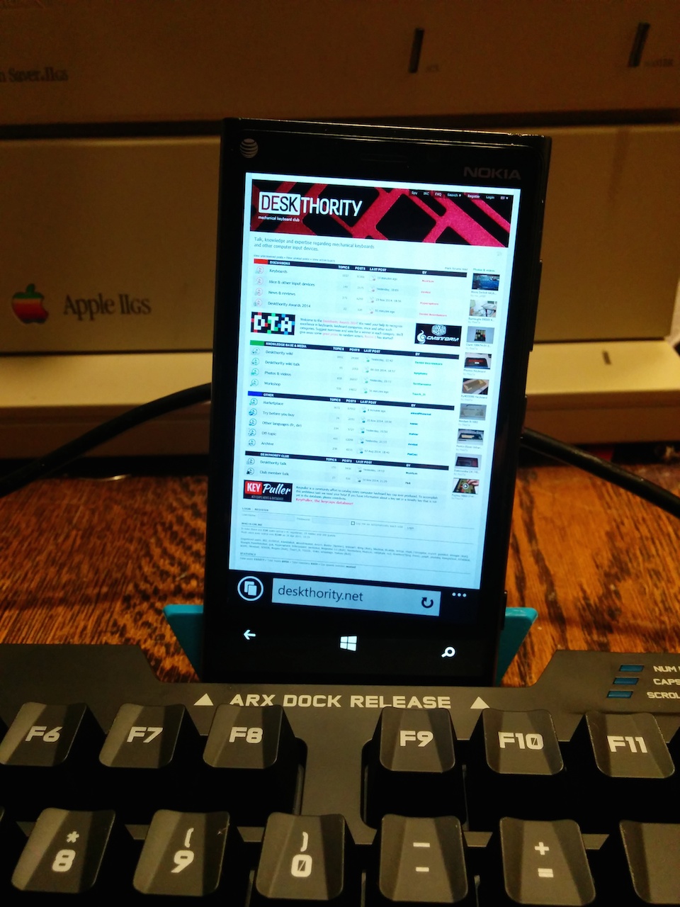 ARX dock with a Nokia Lumia 920