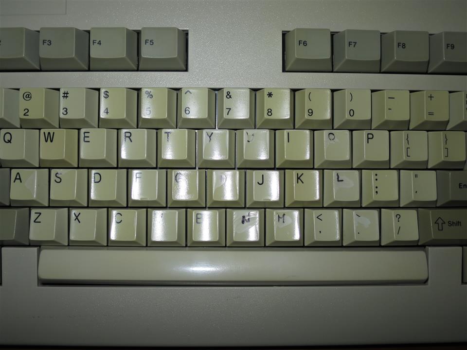 Would you just look at the size of that spacebar!