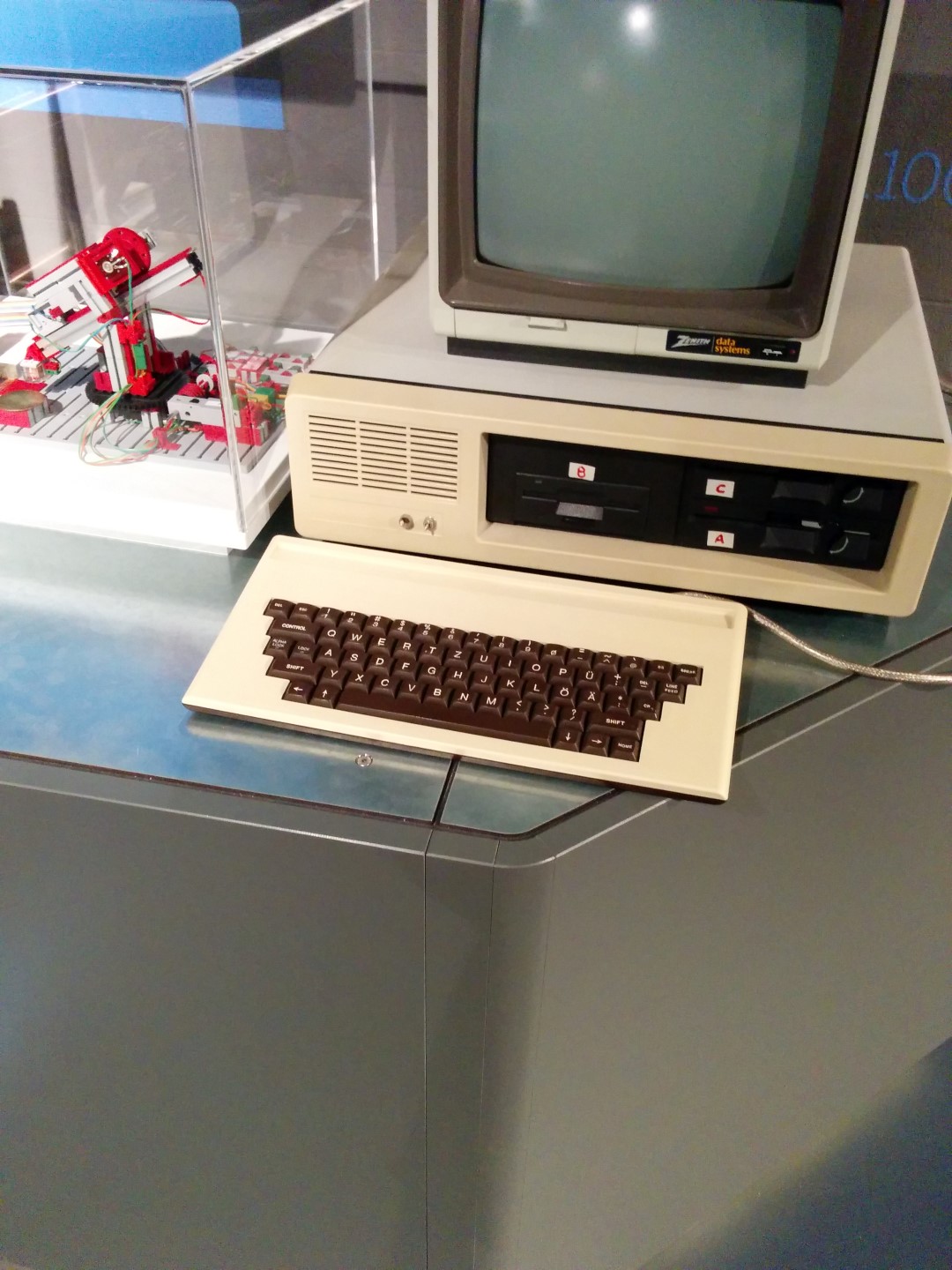 Homebuilt (?) computer with a Cherry keyboard and Fischertechnik.