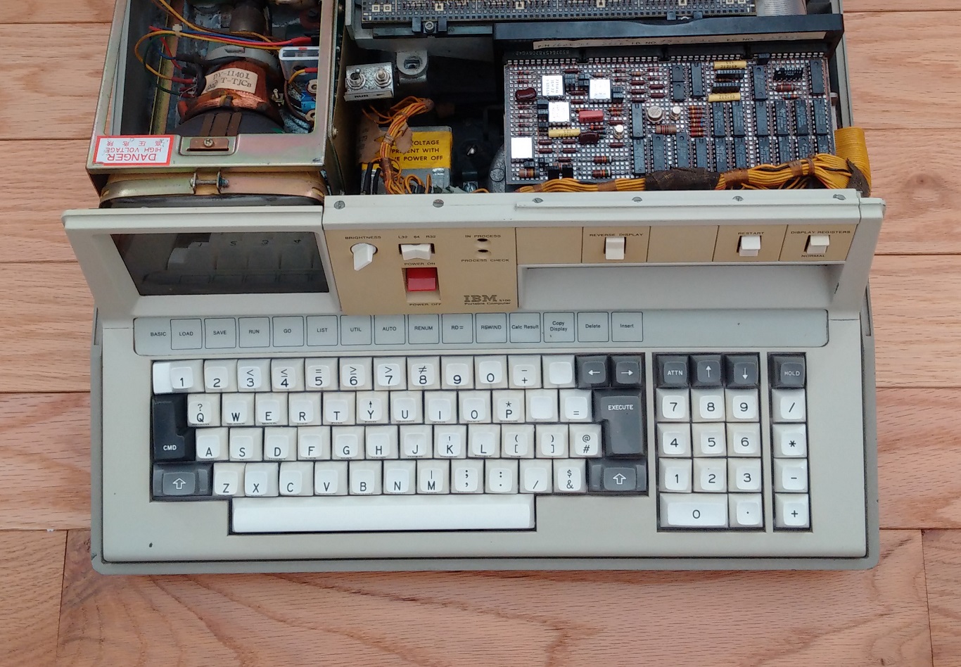 IBM 5100 - overhead view