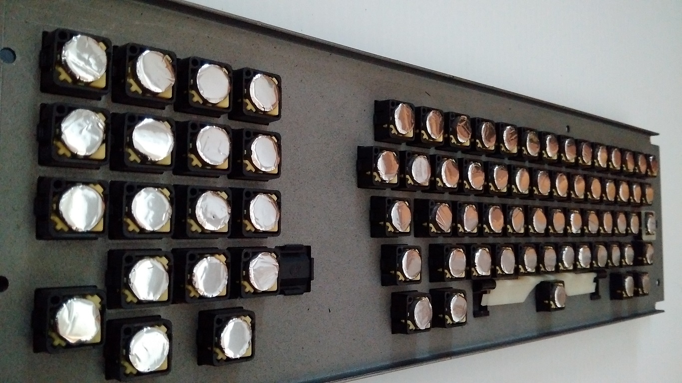 Apple Lisa keyboard - bottom key switch profile