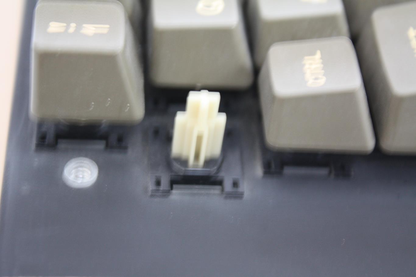 Apple II  - Later keyboard key switch