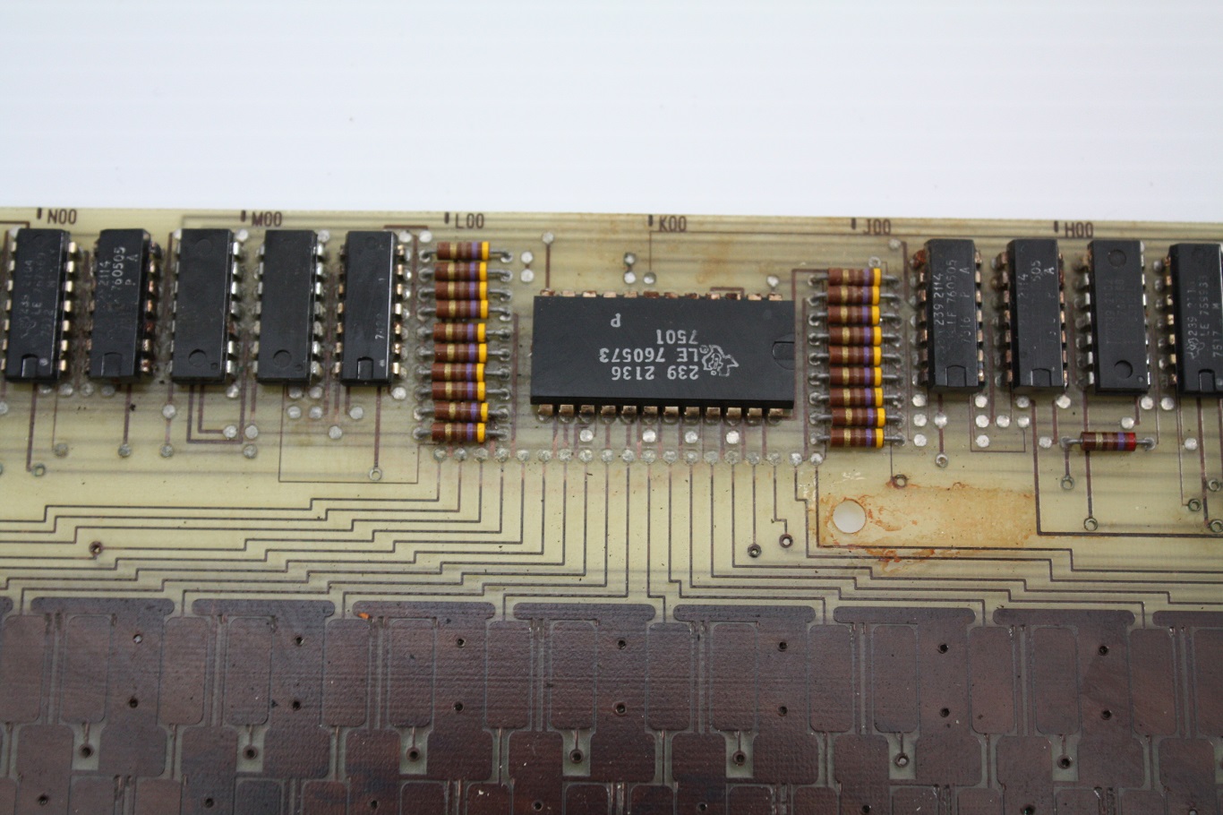 IBM 5100 Beam Spring - circuit board  close 2