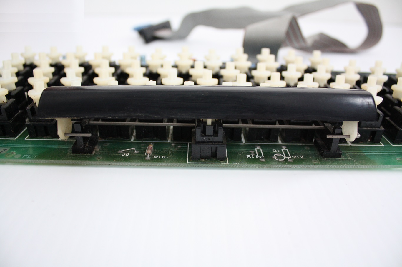 VC404 KB-4412 Keyboard - Space Bar internals