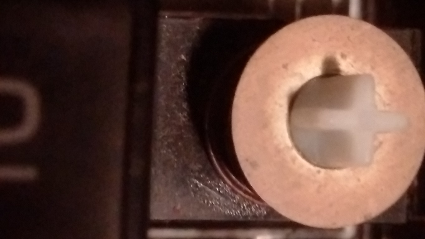 H8 - key switch left side