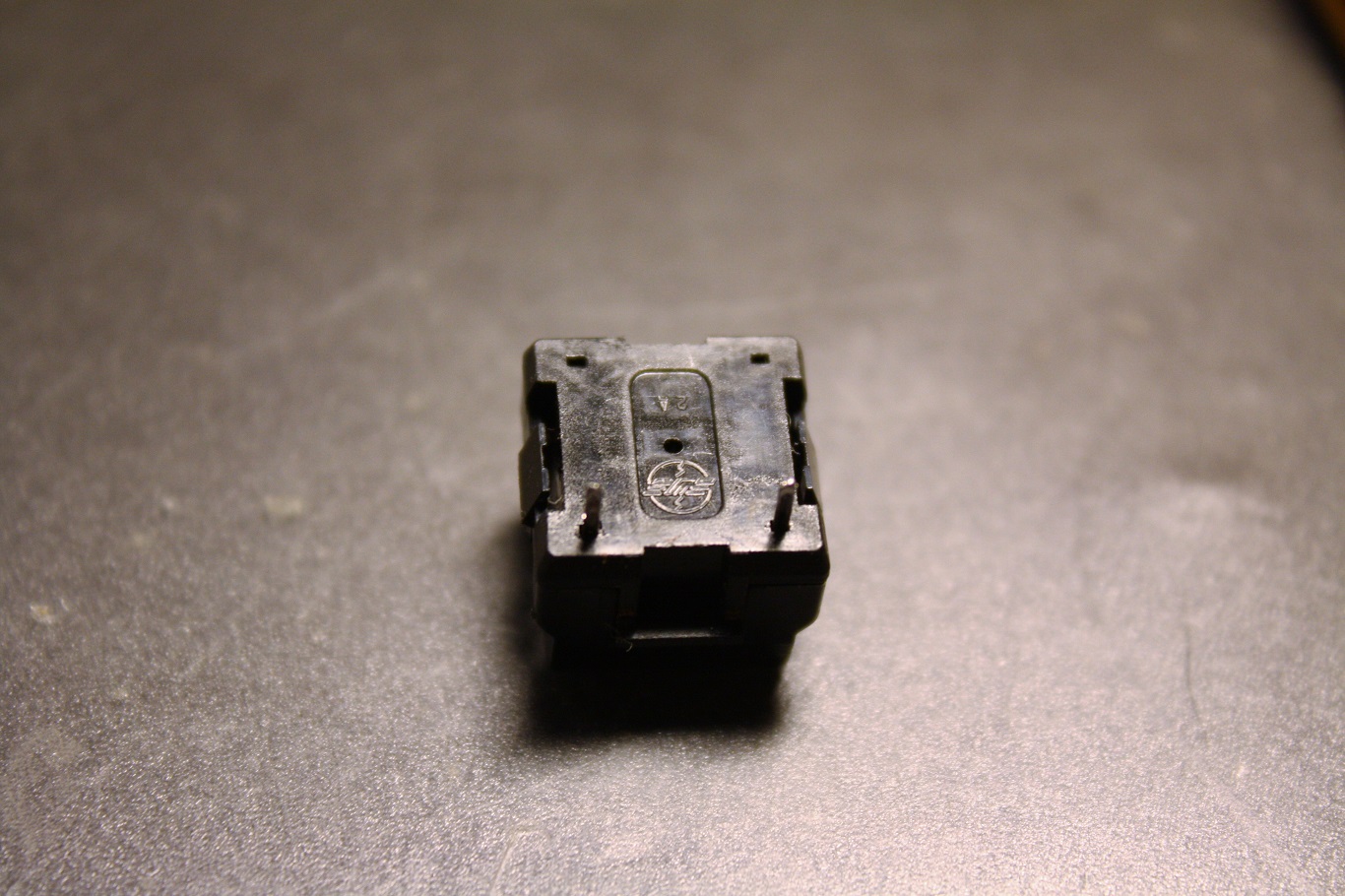 Amiga 1000 Mitsumi switch - SMS marking on bottom