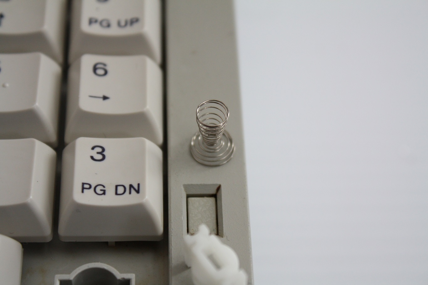 Sony M35 - vase-like spring