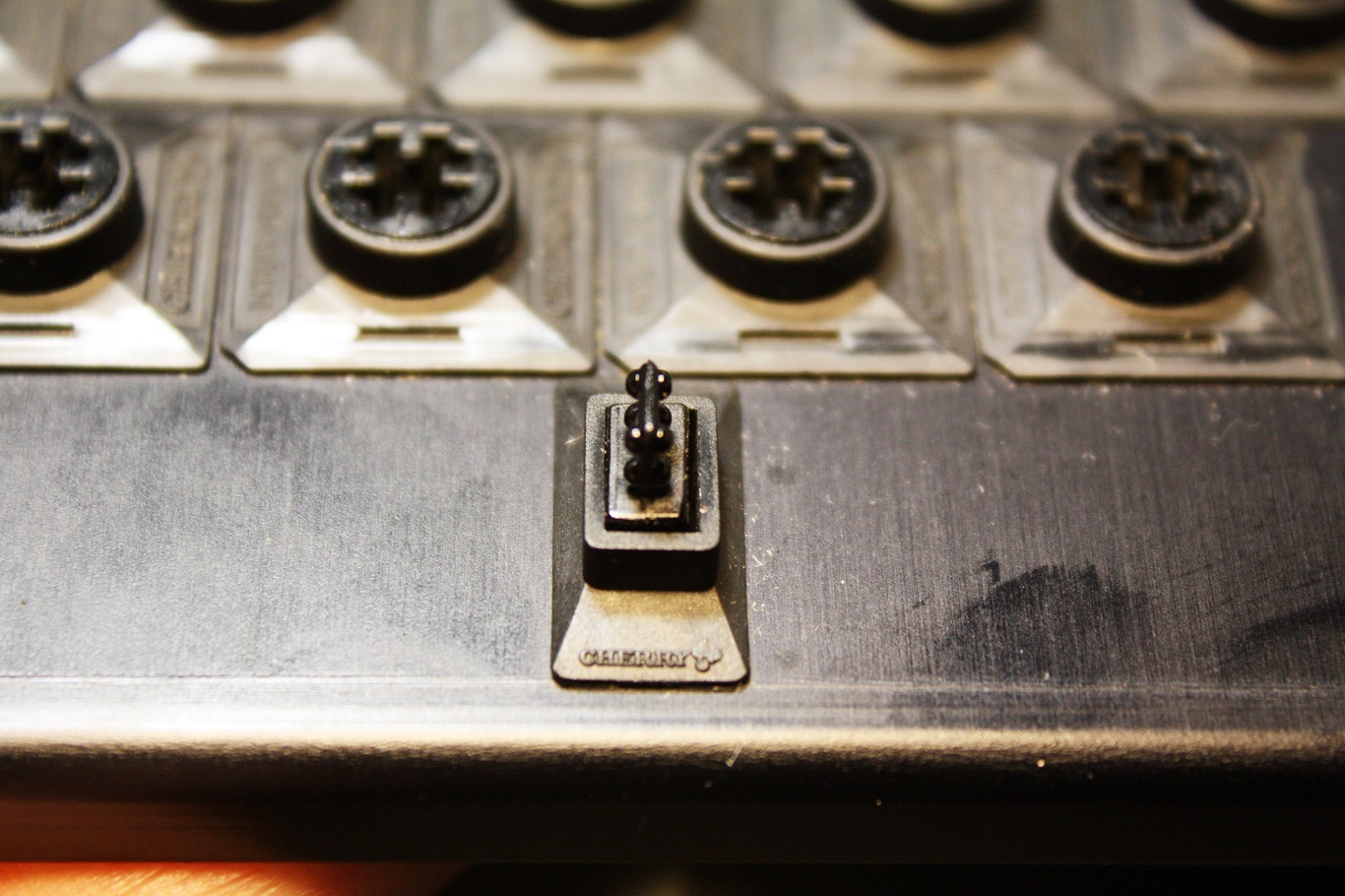 Cherry KFN3-8351 - space bar stabalizer