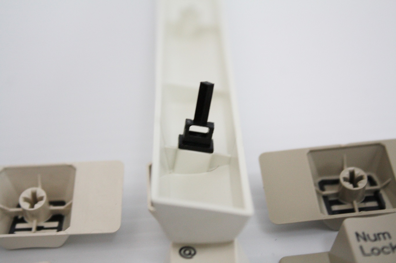 Cherry PCjr MX - space bar stabalizer