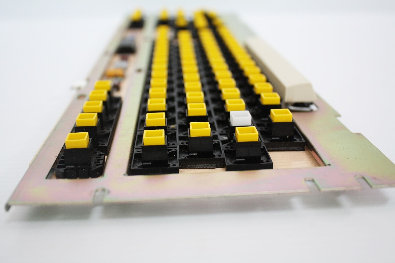 ADM11 - Profile of the key switches