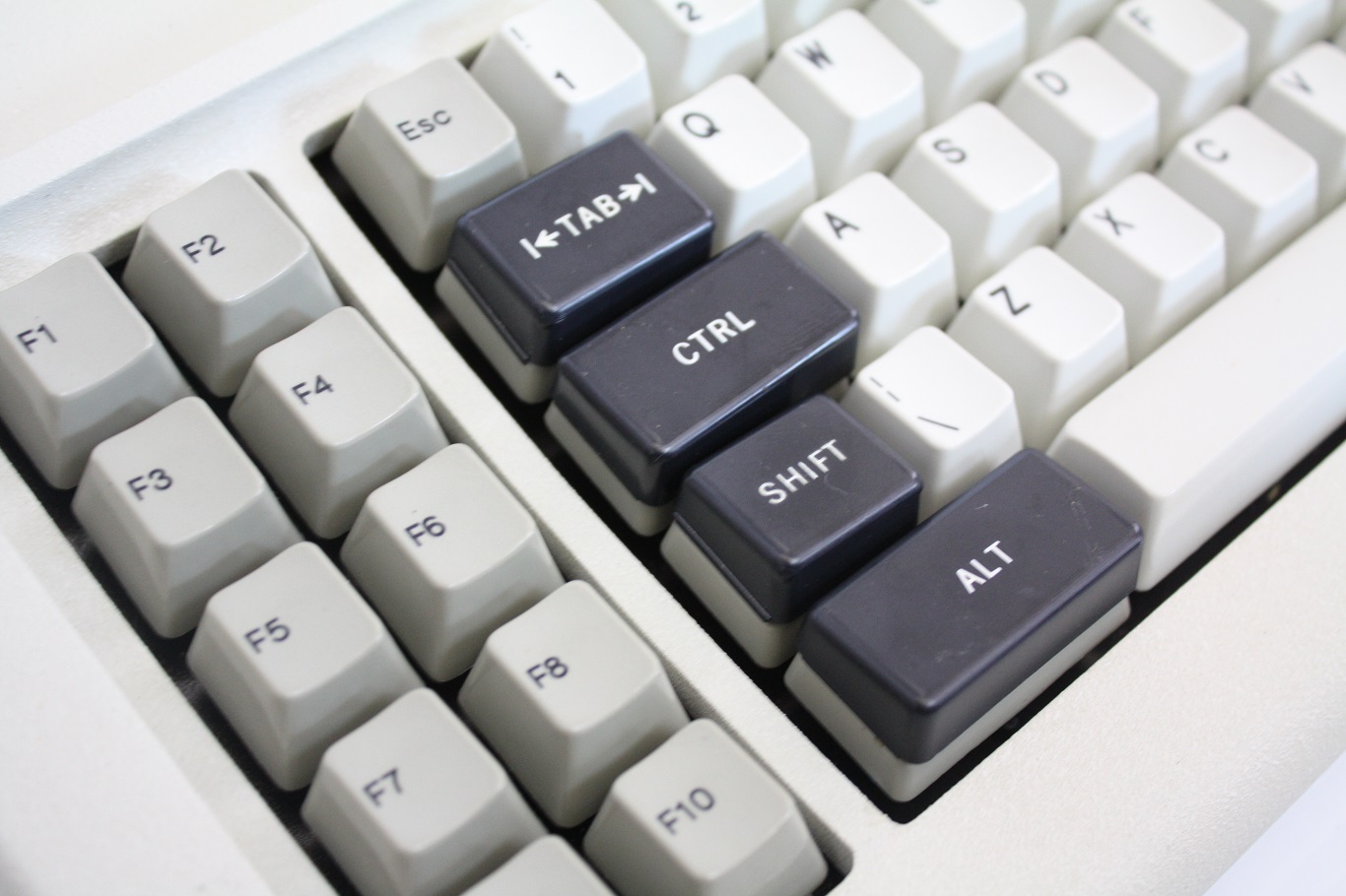 IBM PC Applied Dynamics key tops - key tops applied