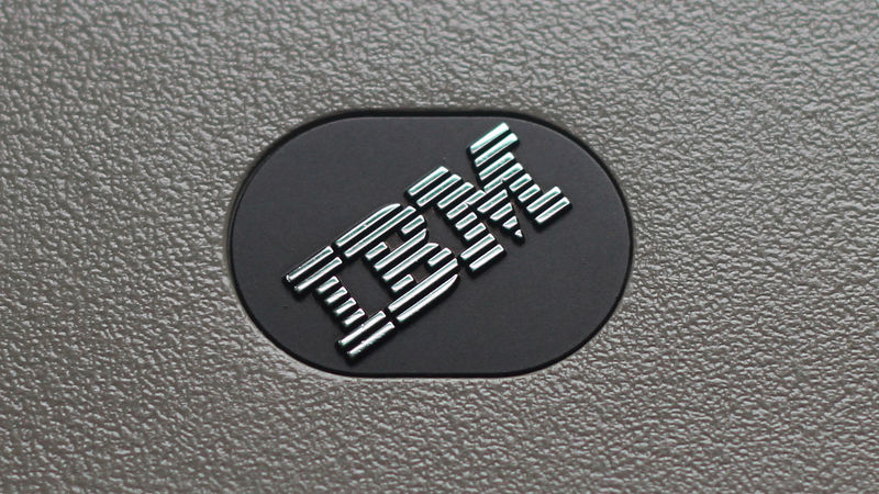 800px-IBM_Model_M_industrial_1394946_logo.jpg