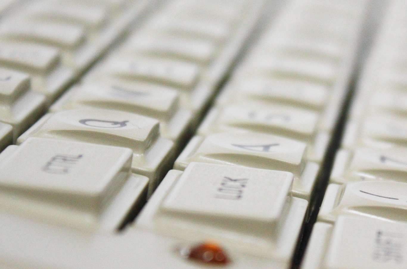 Royal TA Alphatronic PC - key cap profile