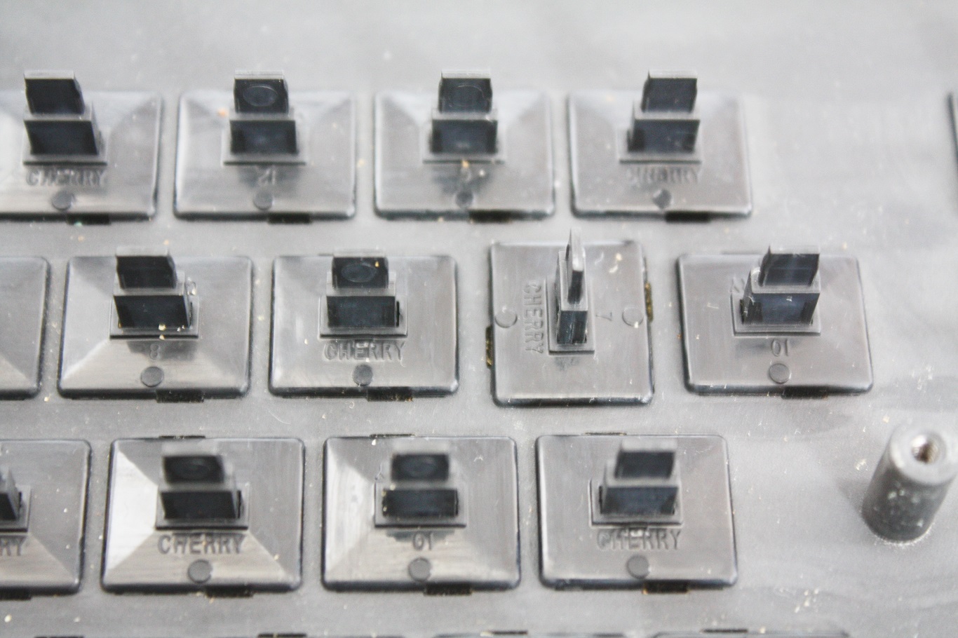 HP 9830A - Cherry key switches