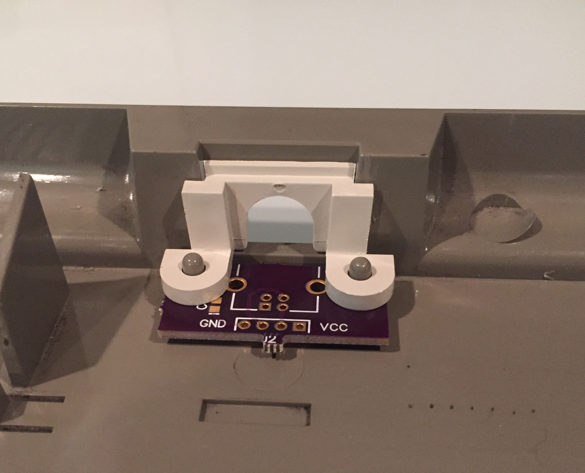 Previous Model M retainer clip (terminal connection)