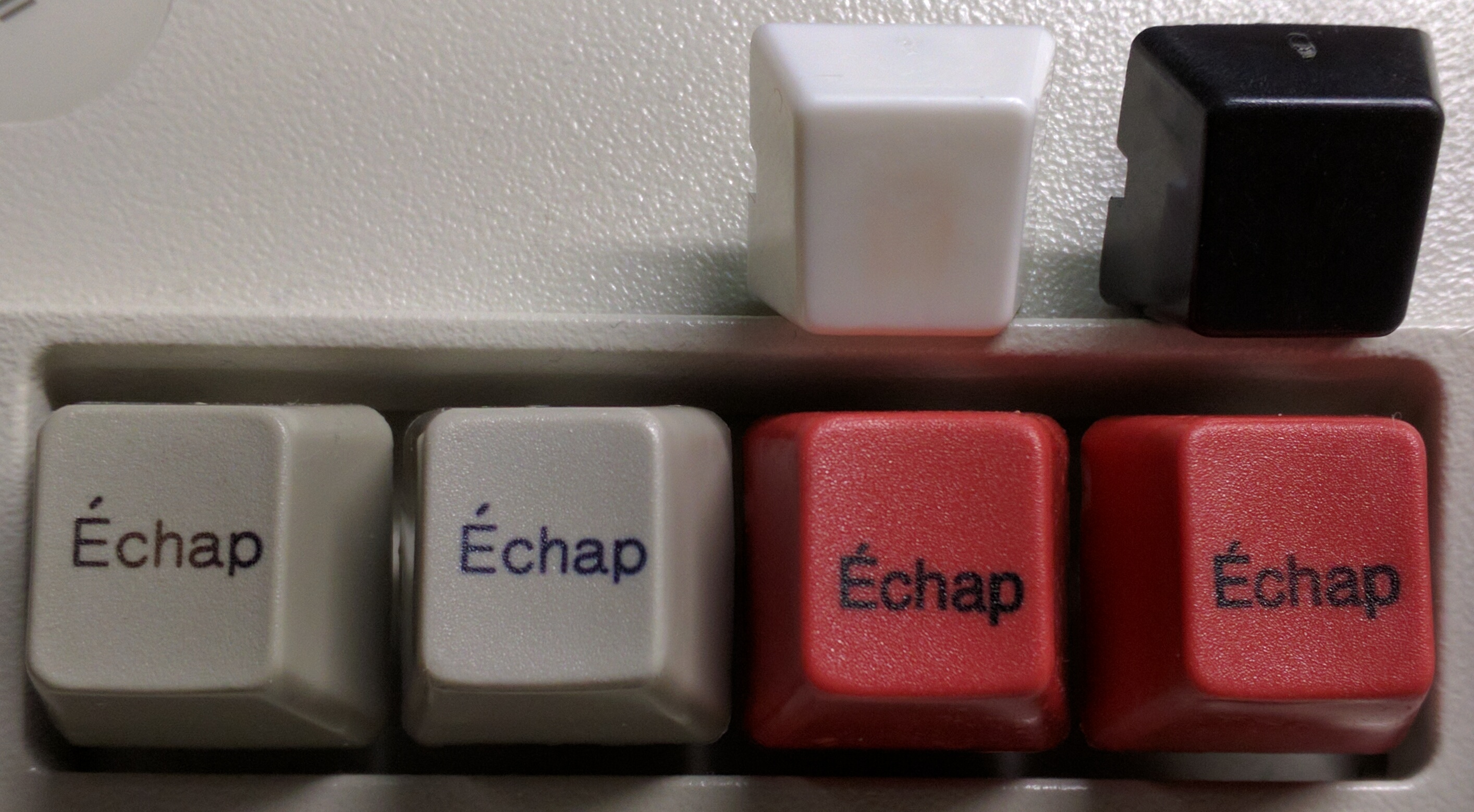 Échap key - IBM 1989, Unicomp 2016