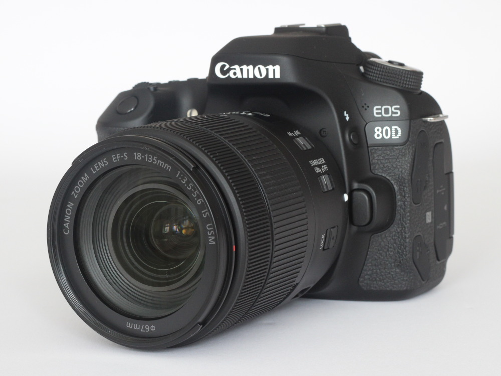 Caono EOS 80D with EF-S 18-135 IS USM