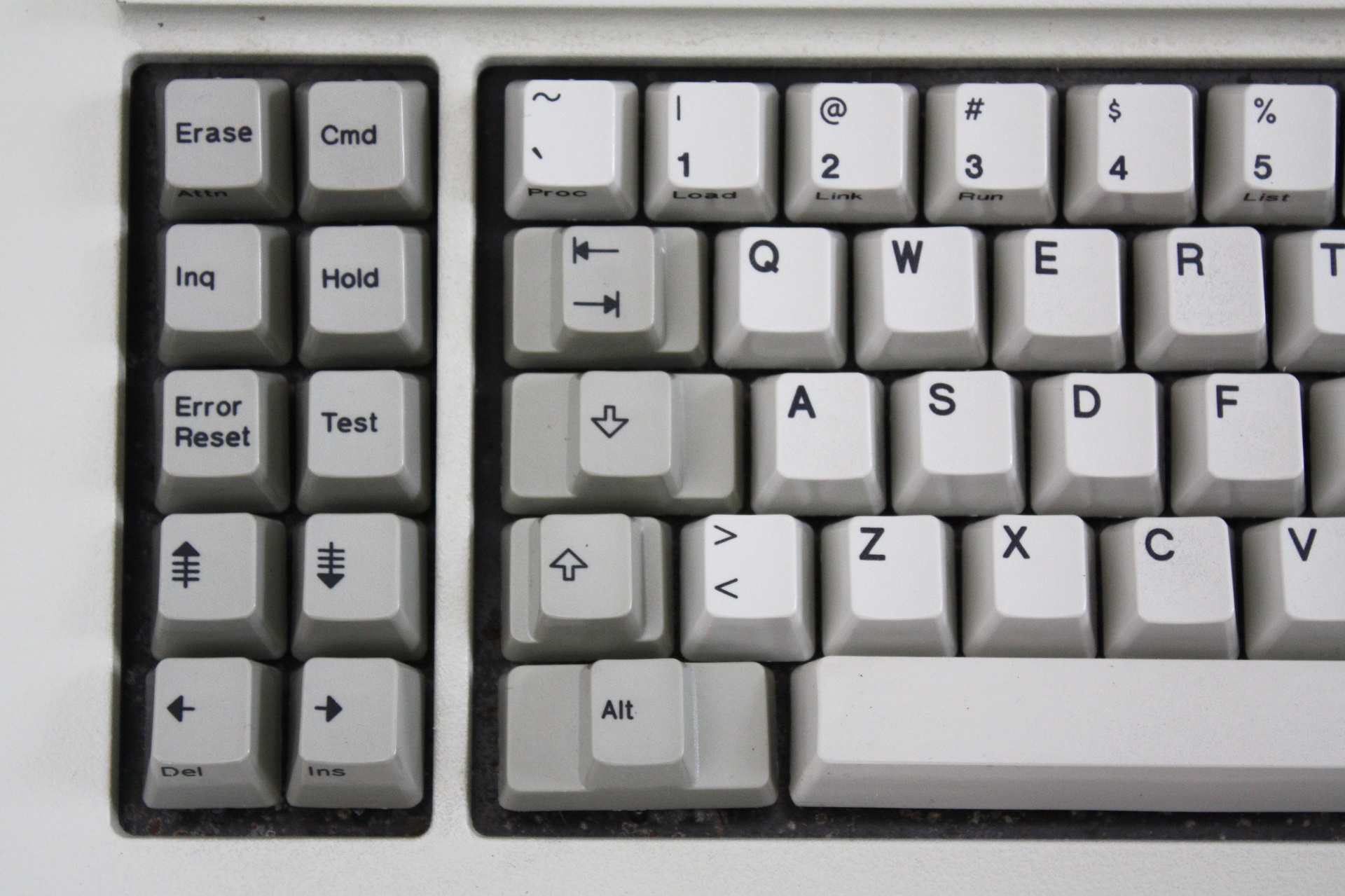 IBM 5322 - keyboard close up.JPG