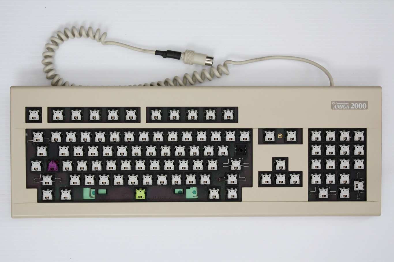 Amiga 2000 Hi-Tek - key caps removed