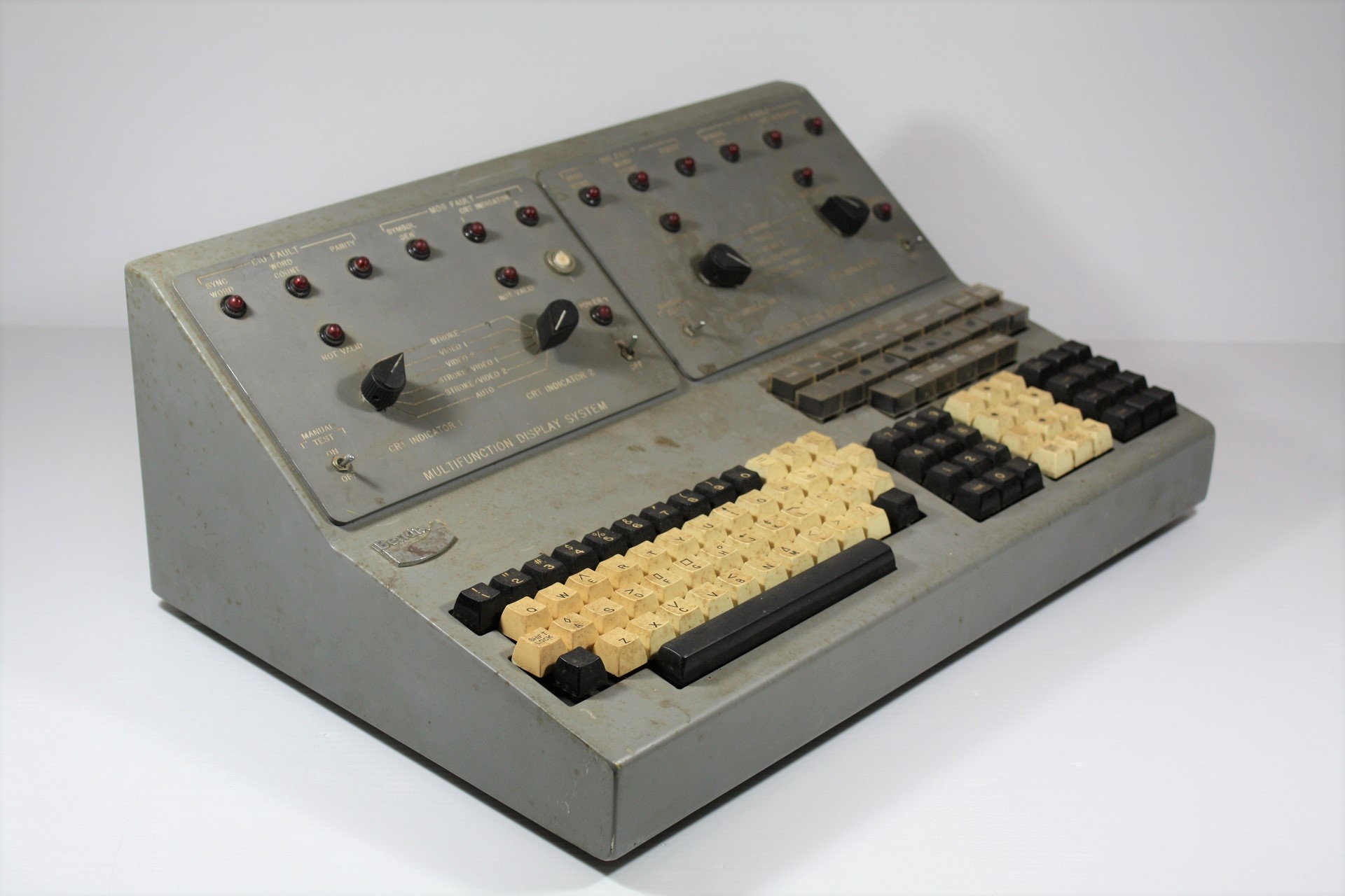 Bendix keyboard - profile view