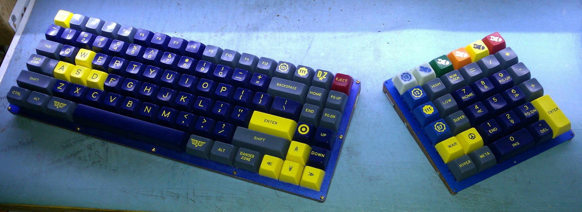 Keyboard76_NP_DZtestFitSplit.jpg