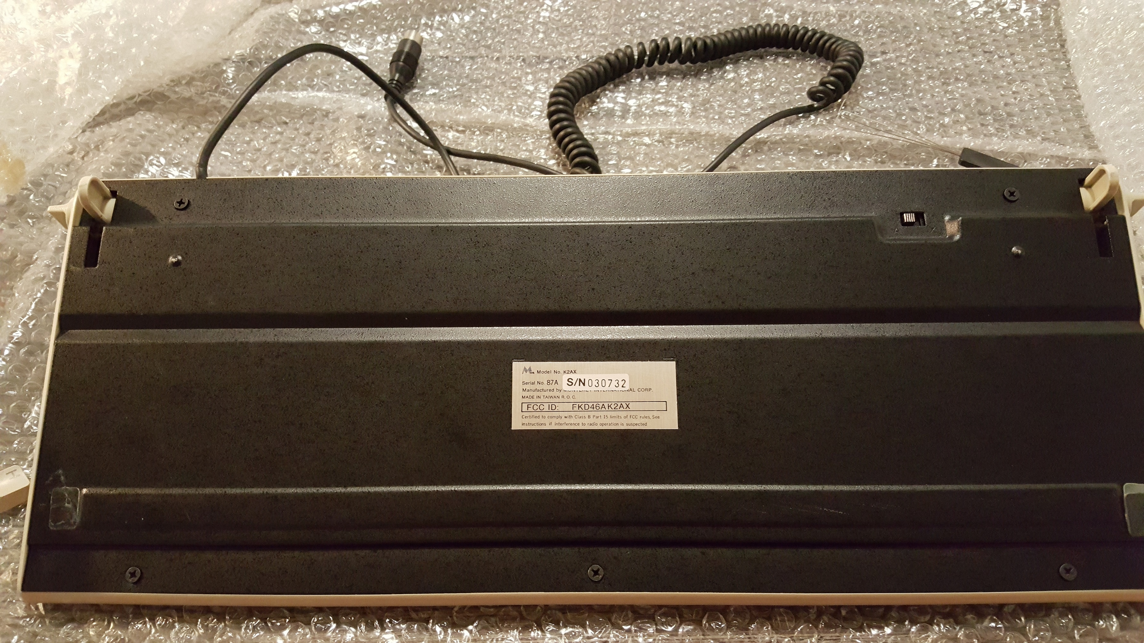 Sturdy base, sturdy case.