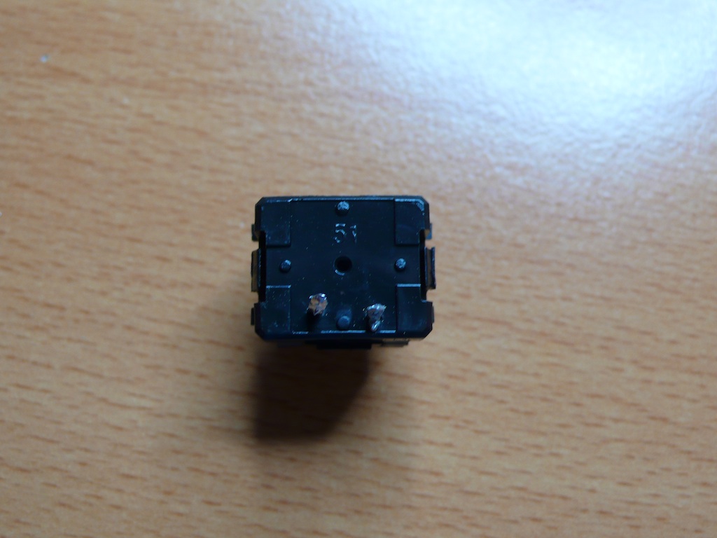 No alps logo on the back of this simplified clicky alps