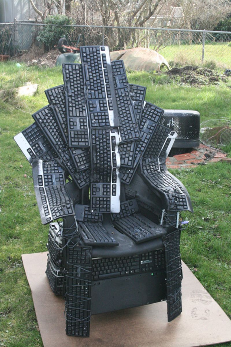 keyboard throne.jpg