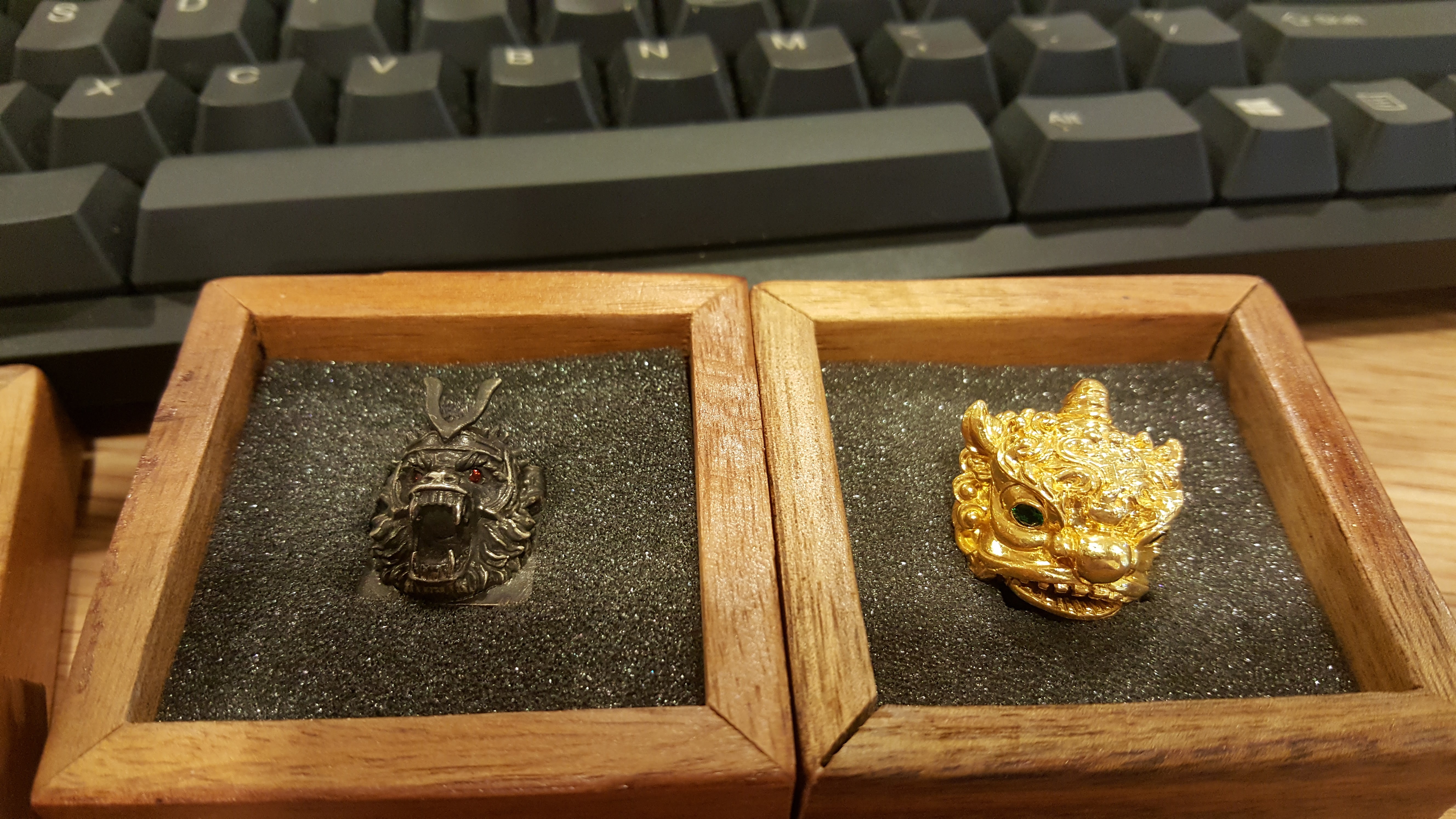 Monkey King &amp; Lion Dance - Golden Star Keycap