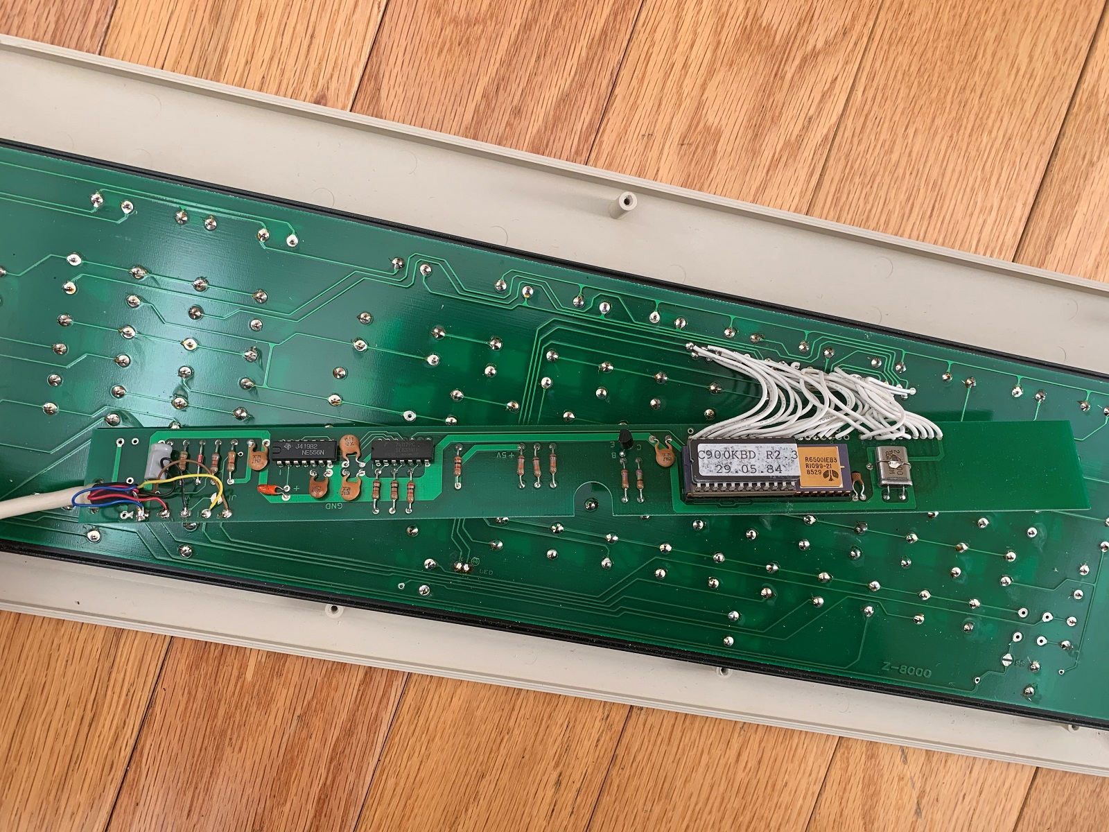 Keyboard mechanism controller