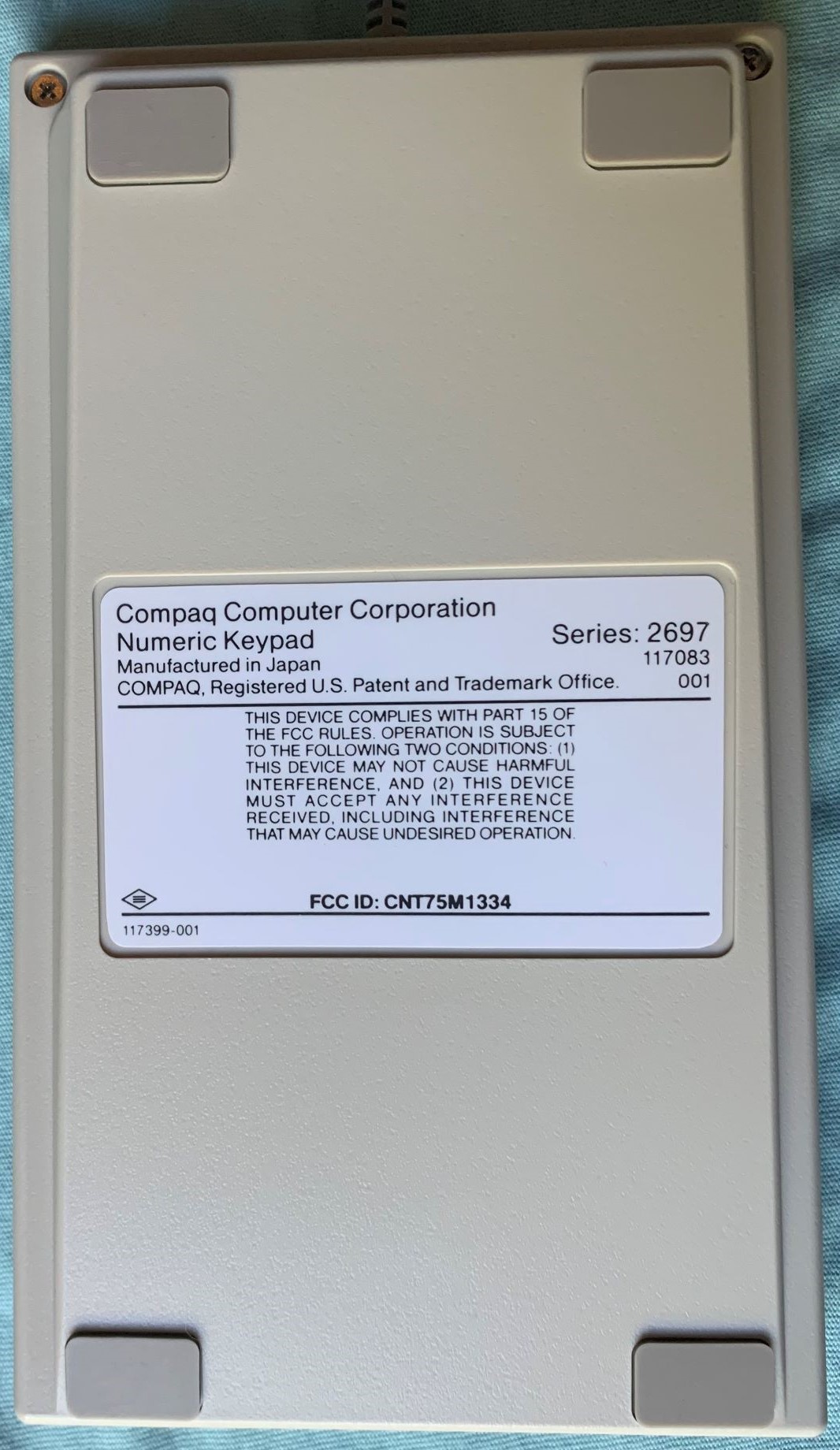Compaq-back.jpg