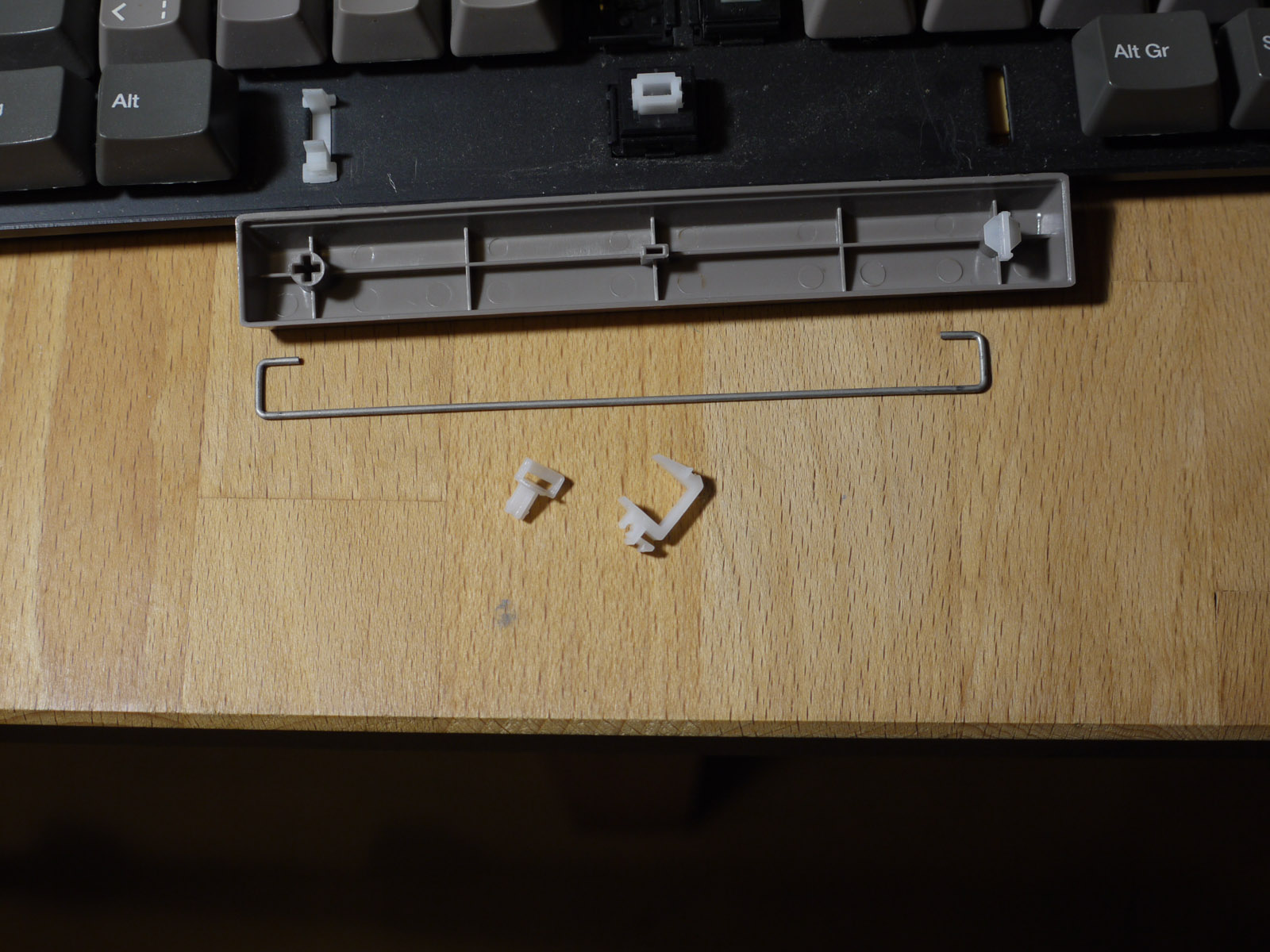 Space bar: Costar stabilizers.