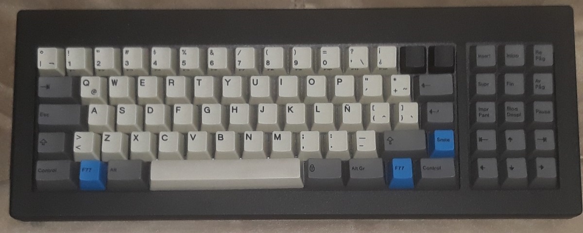 F77, esLA layout. Cream alphas, dark gray modifiers, three (Ellipse) blue mods.