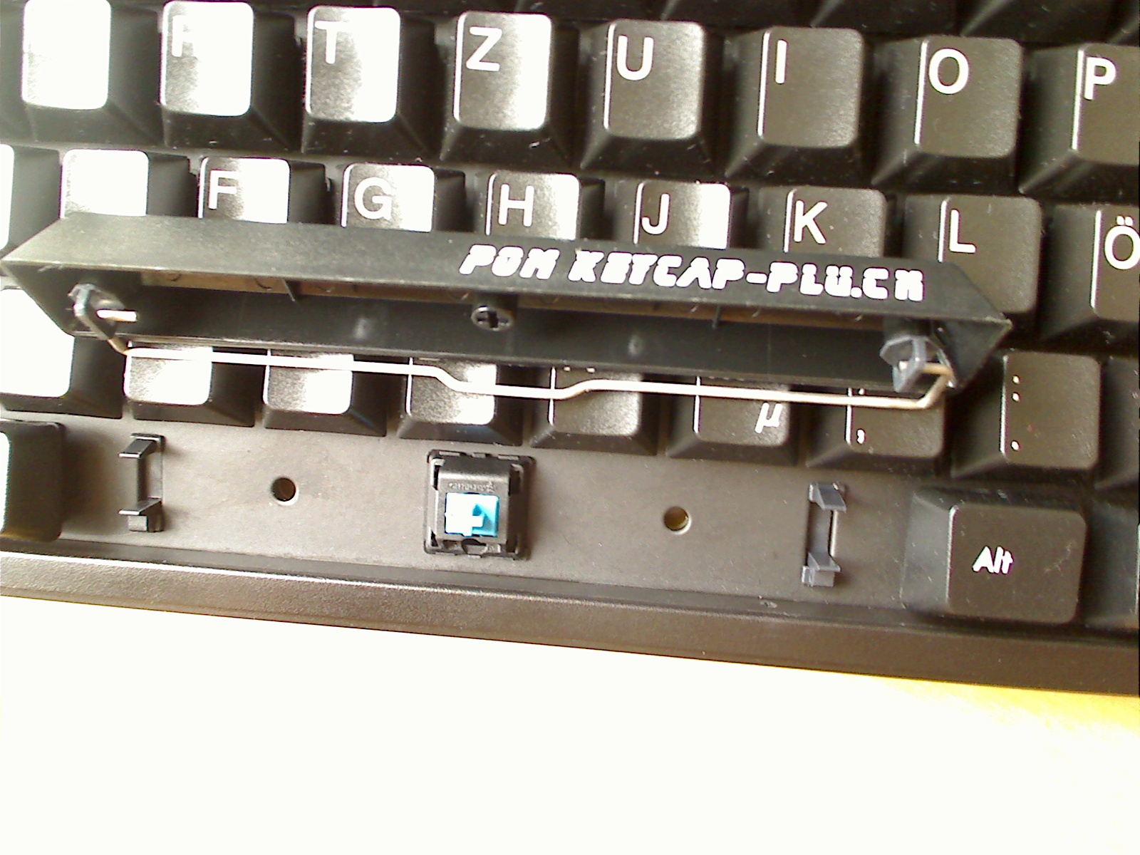 POM plu Spacebar