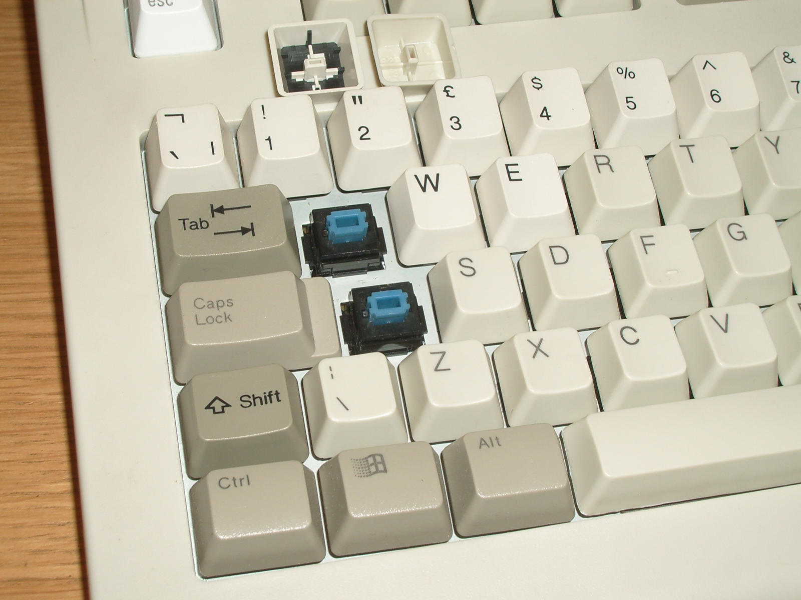 AT102W with semiblues.jpg