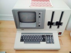 IBM 5120 computer 2.jpg