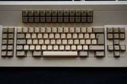 Key-Tronic-E0315-TKL.JPG