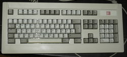 Escom-Fujitsu FKB4804.jpg